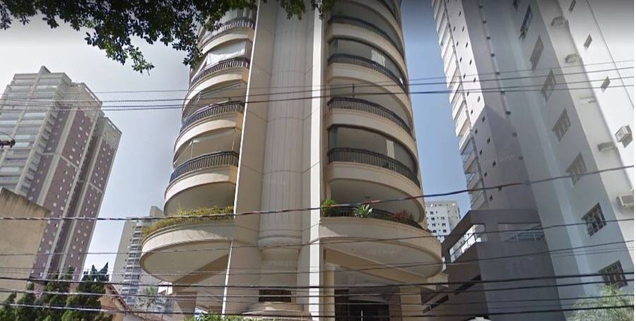 Bandidos fingem ser funcionários de TV por assinatura e invadem condomínio de luxo em SP